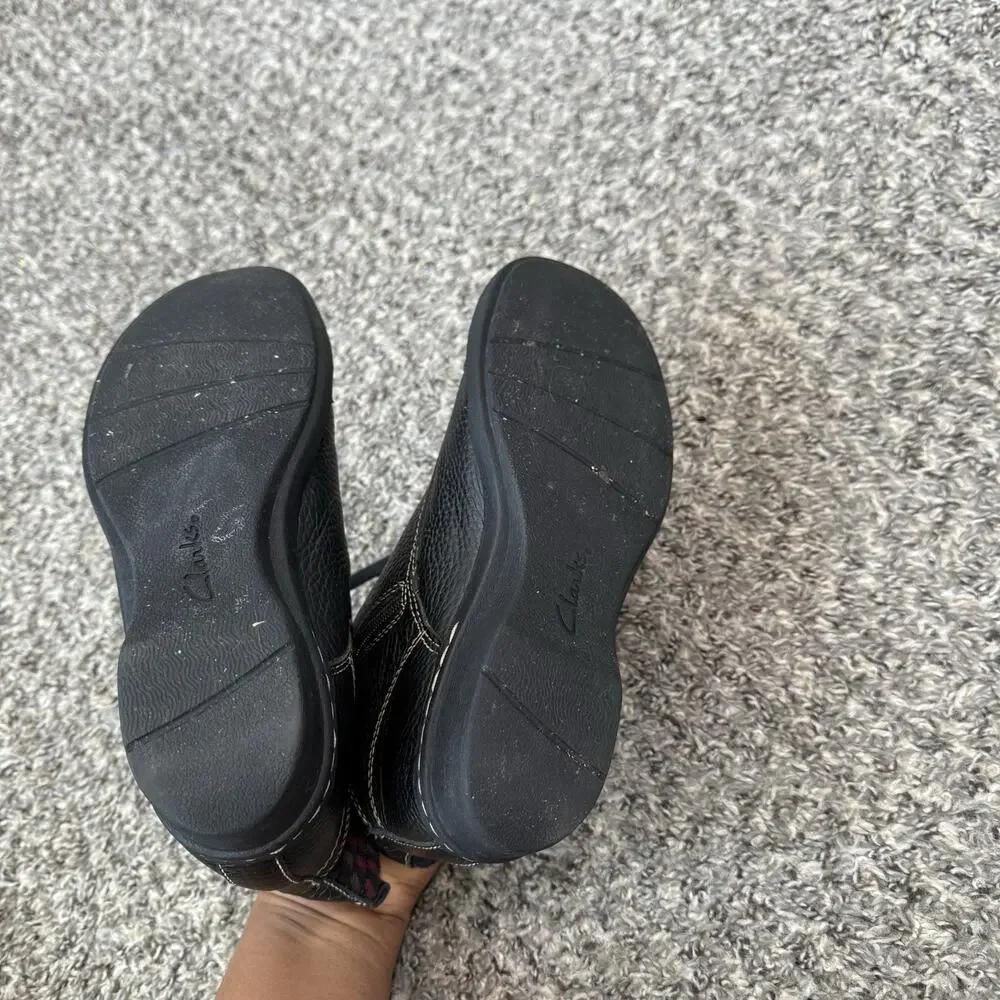 Clarks women whistle